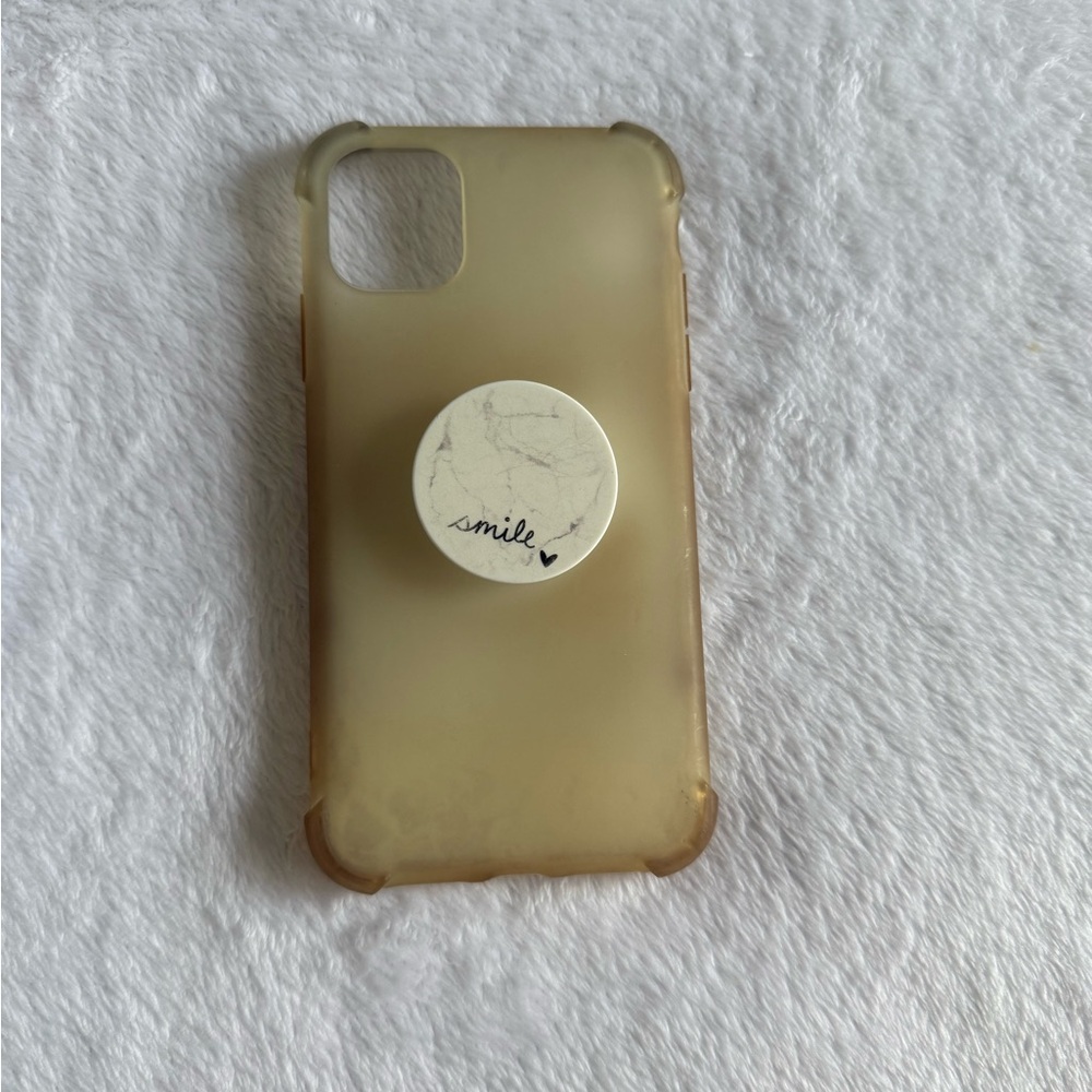 Assorted iPhone 11 Cases - Picture 9 of 14